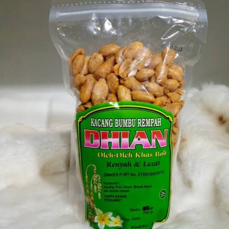 

Kacang Bali Bumbu Rempah Dhian (250gr)