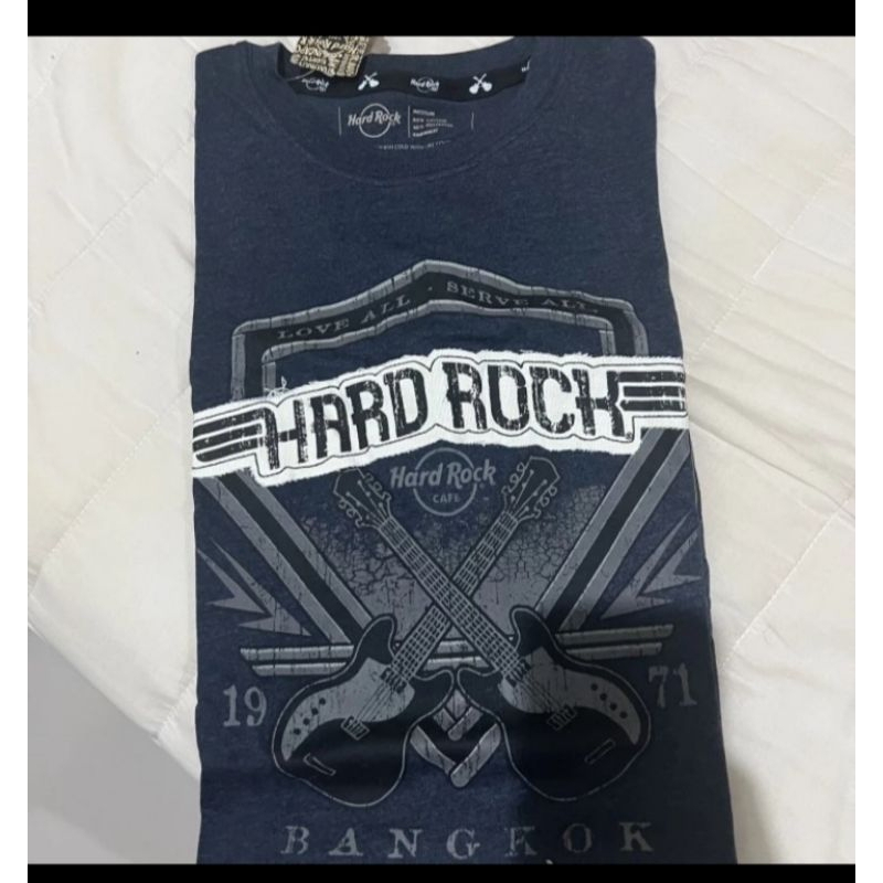 Kaos Hard Rock Cafe Bangkok original with BNWT.