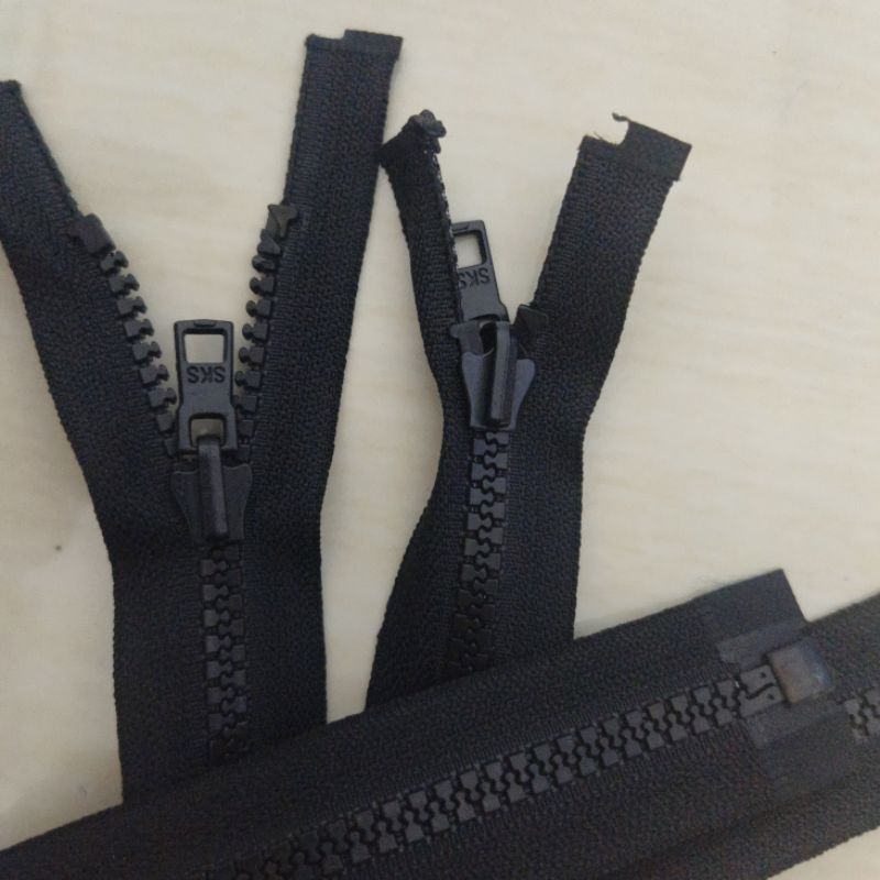 1 Pcs Resleting Jaket Hitam Grigi Besar Uk 28 inch 70 cm