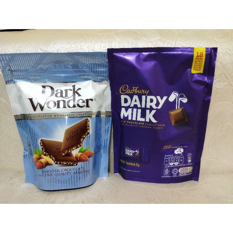 

DARK WONDER PREMIUM ALMOND CHOCOLATE ISI 10 PCS / MAYORA DARK WONDER PREMIUM ALMOND CHOCOLATE / DARK WONDER ALMOND CHOCOLATE / DARK WONDER