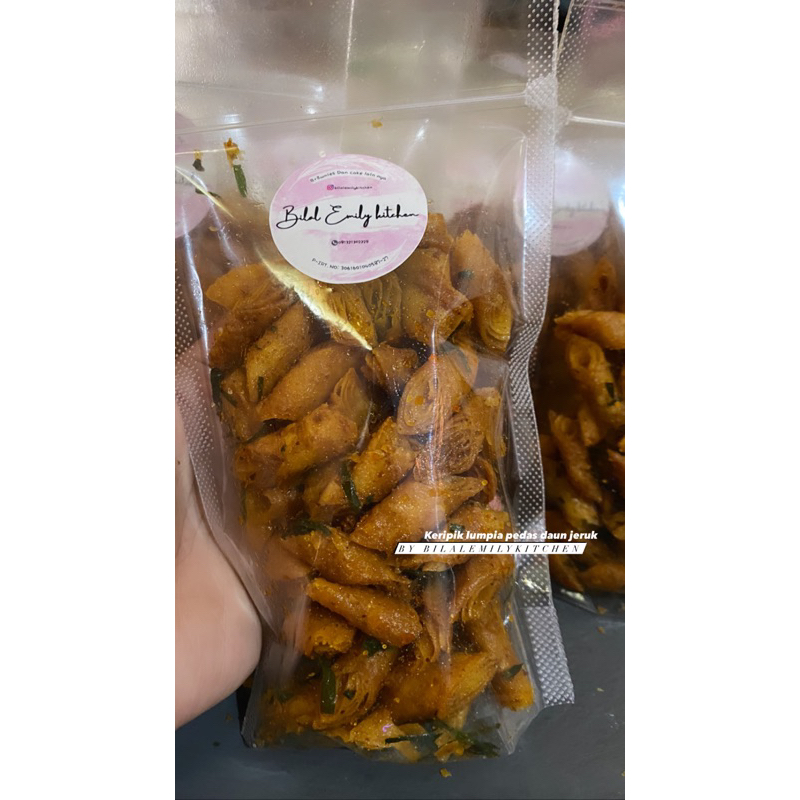 

keripik lumpia pedes daun jeruk