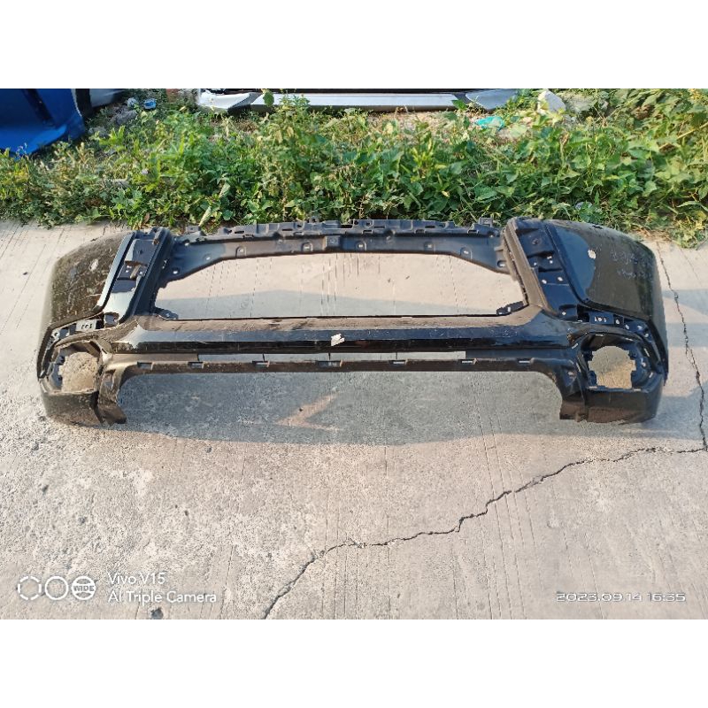 bemper depan pajero 2016