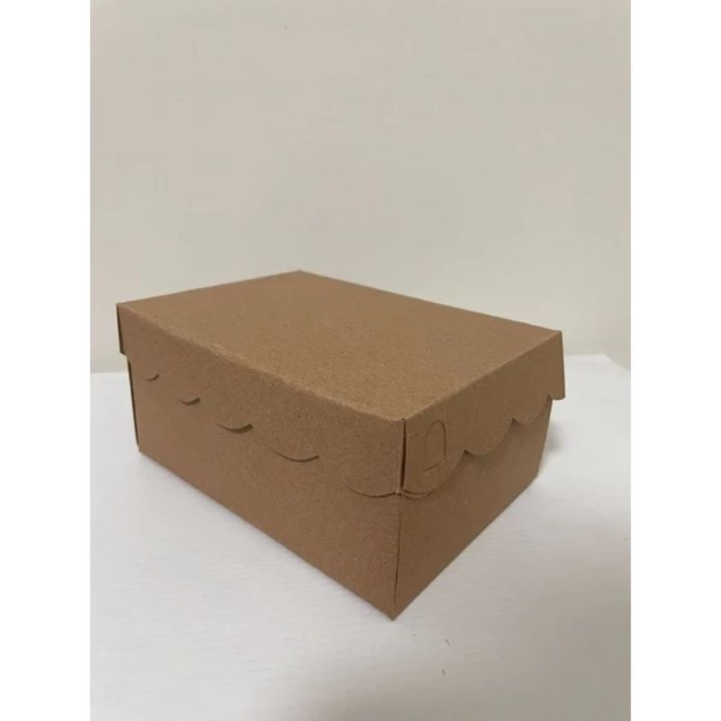 

BOX SNACK KRAFT R3 / DUS KUE 14,5x10,5 / KOTAK CAKE NON LAMINASI