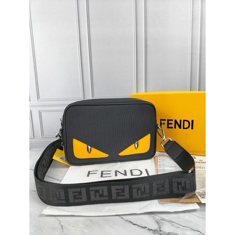 TAS SELEMPANG PRIA FENDI KANVAS SLING BAG