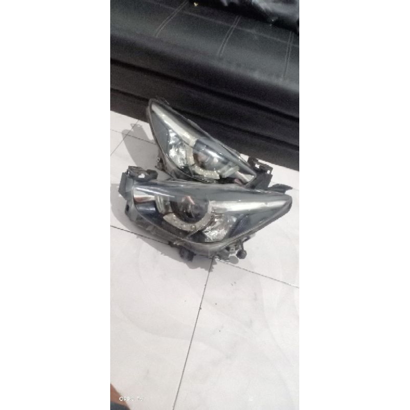 head lamp lampu depan Mazda 2 Skyactiv ORI