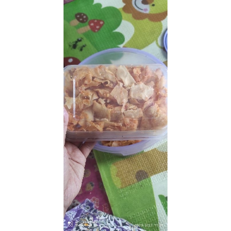 

Kripang-KeripikPangsit Pedas Manis