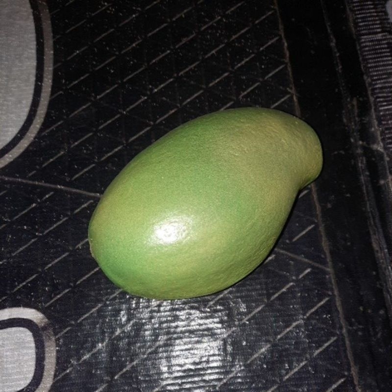 

buah mangga palsu/replika/mainan/buah pajangan toko
