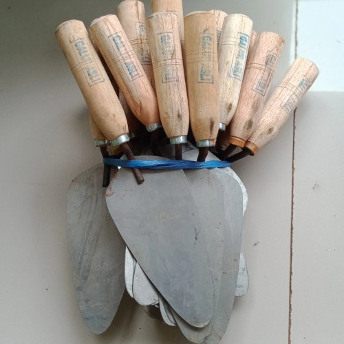 Sendok semen cetok semen Galur Panjang 18cm Reni