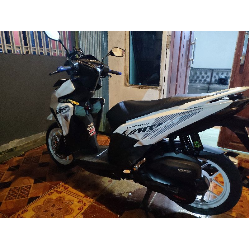 STRIPING TRANSPARAN VARIO LED OLD 125 VARIO LED OLD 150 2015-2017 MALAYSIA DESIGN