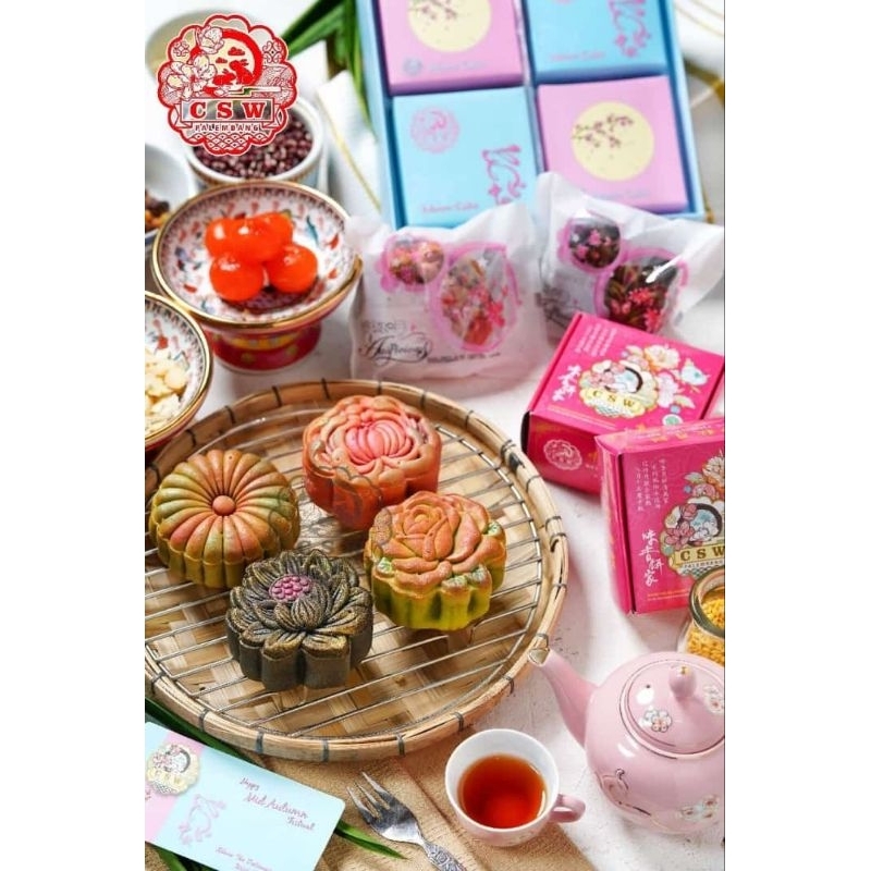 

Mooncake Premium Citra Sari Wangi 4 Pcs / Mooncake CSW Premium