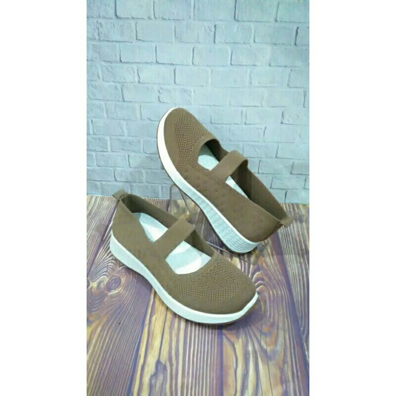 Sepatu Kyrana GS-03 Warna Mocca