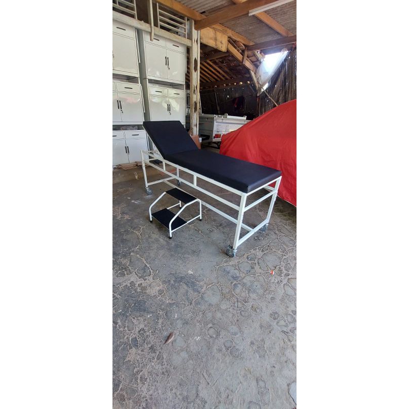bed pasien Roda/bed UKS + Roda