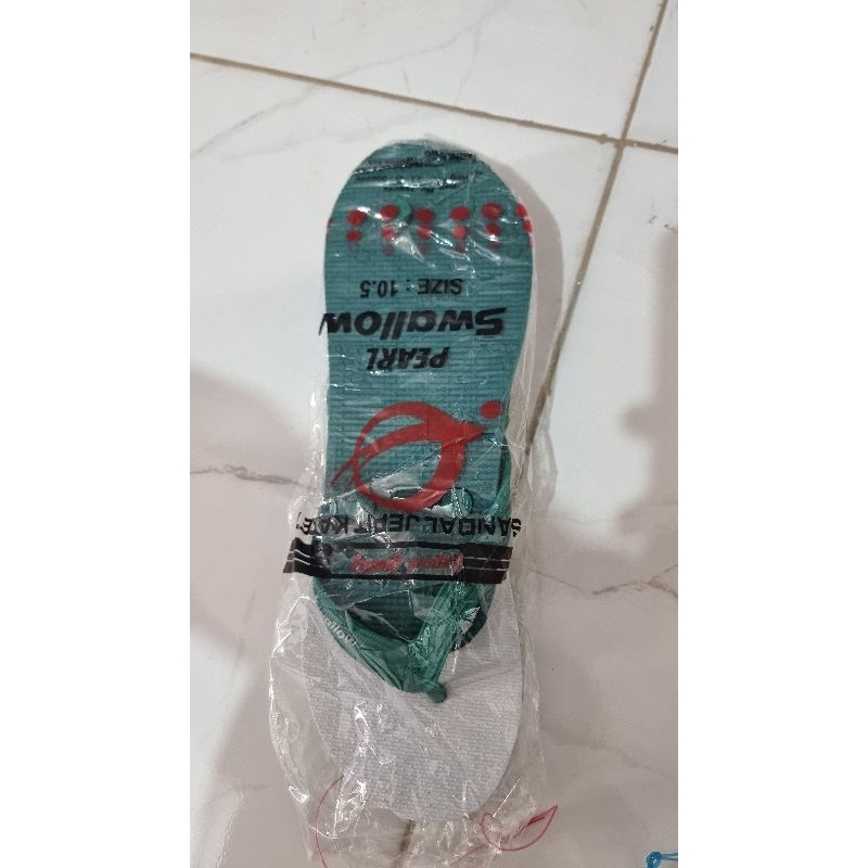 Sandal Swallow Pearl