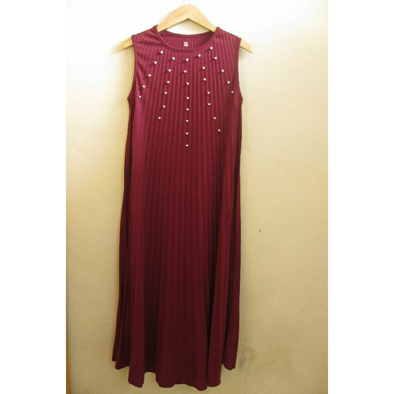 (COD)Sale Preloved Iner gaun Dress kuntungan plisket wanita oversize warna merah maroon