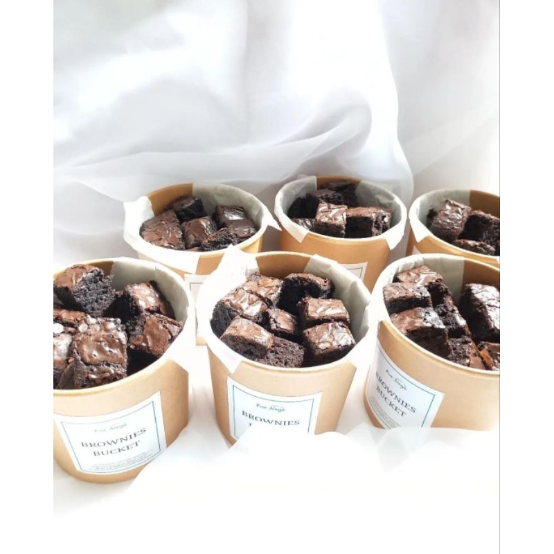 

Brownies Bucket | Brownies By Kue Naya