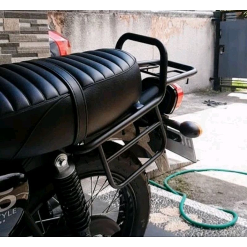 Behel Kawasaki W175.Backrack motor Kawasaki W175