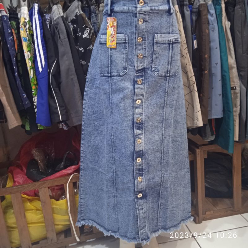 rok levis terbaru  jeans span panjang kancing istimewa