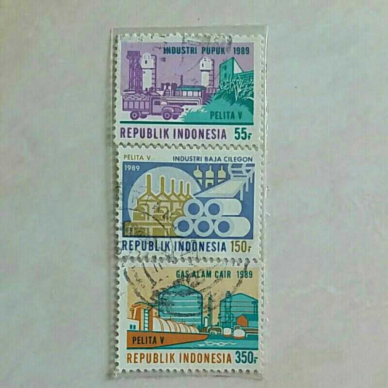 

(AB) Perangko Indonesia 1989 Pelita V Set Lengkap 3 Pcs Used