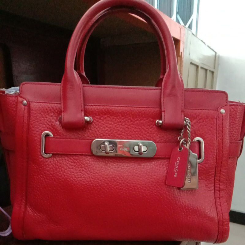 Preloved coach swagger