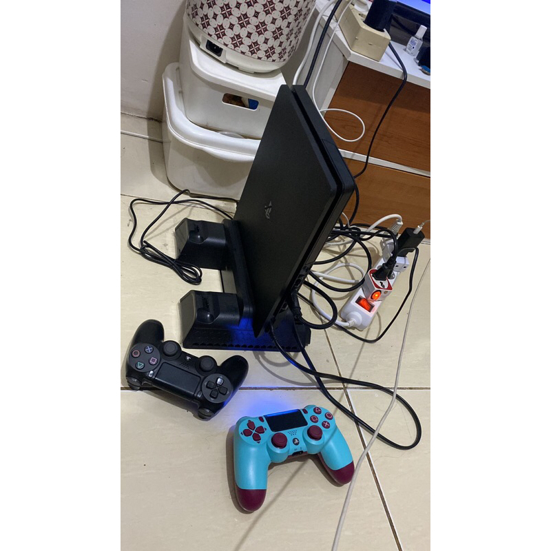 PS4 1TB SECOND SEBULAN PAKAI