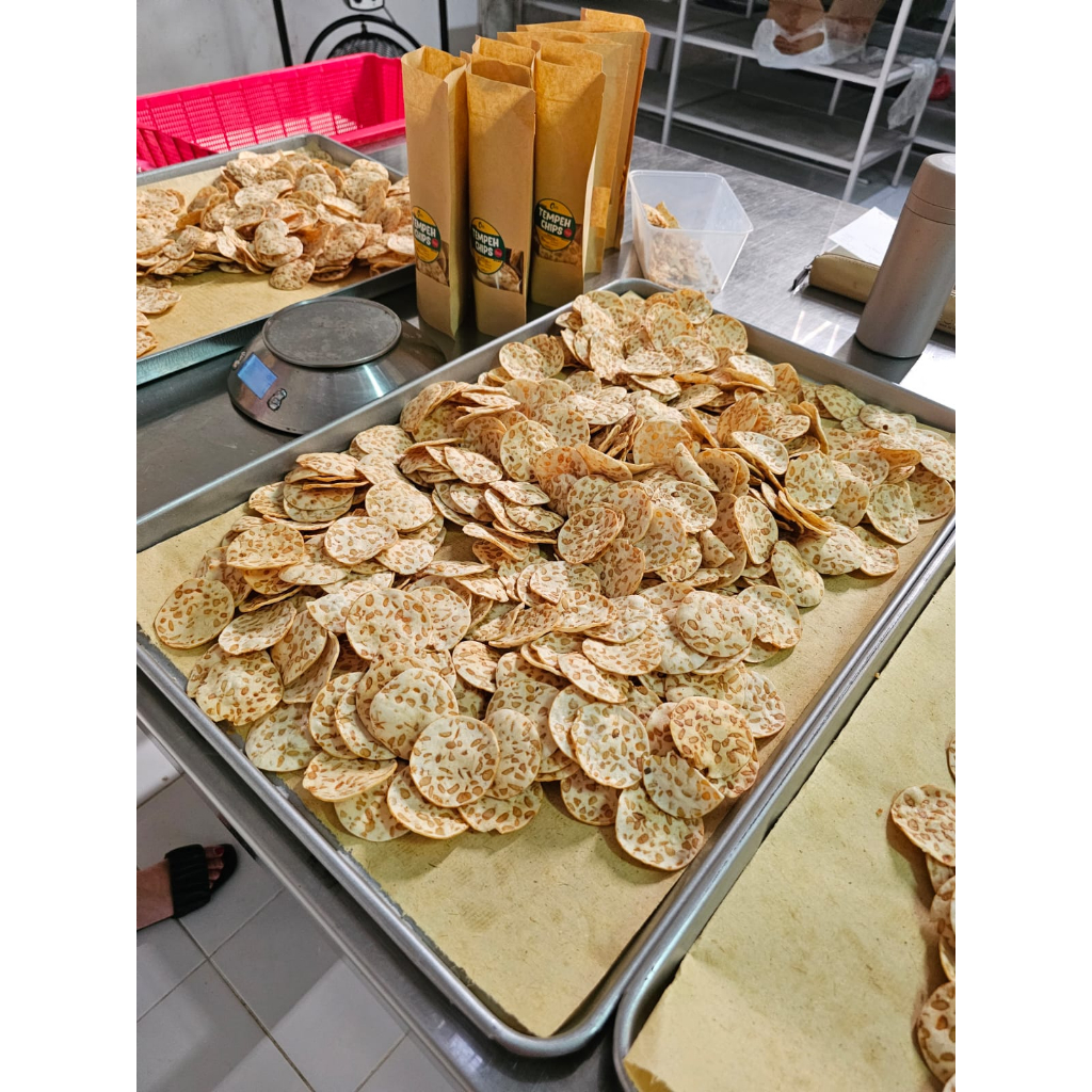 

Tempe Chips (Keripik Tempe) BESAR
