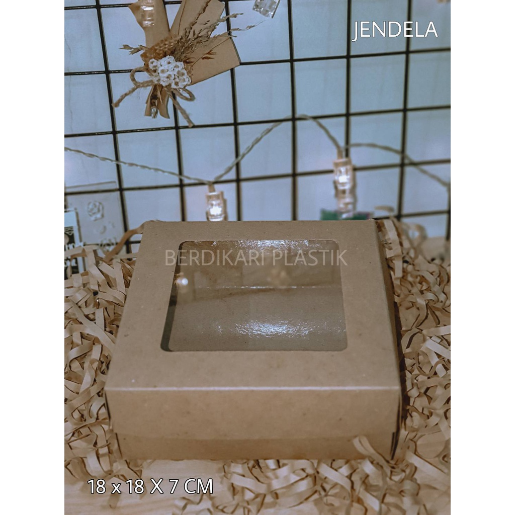 

Box Kraft Coklat LAMINASI JENDELA Untuk Kotak Packing Kue 18x18x7 CM