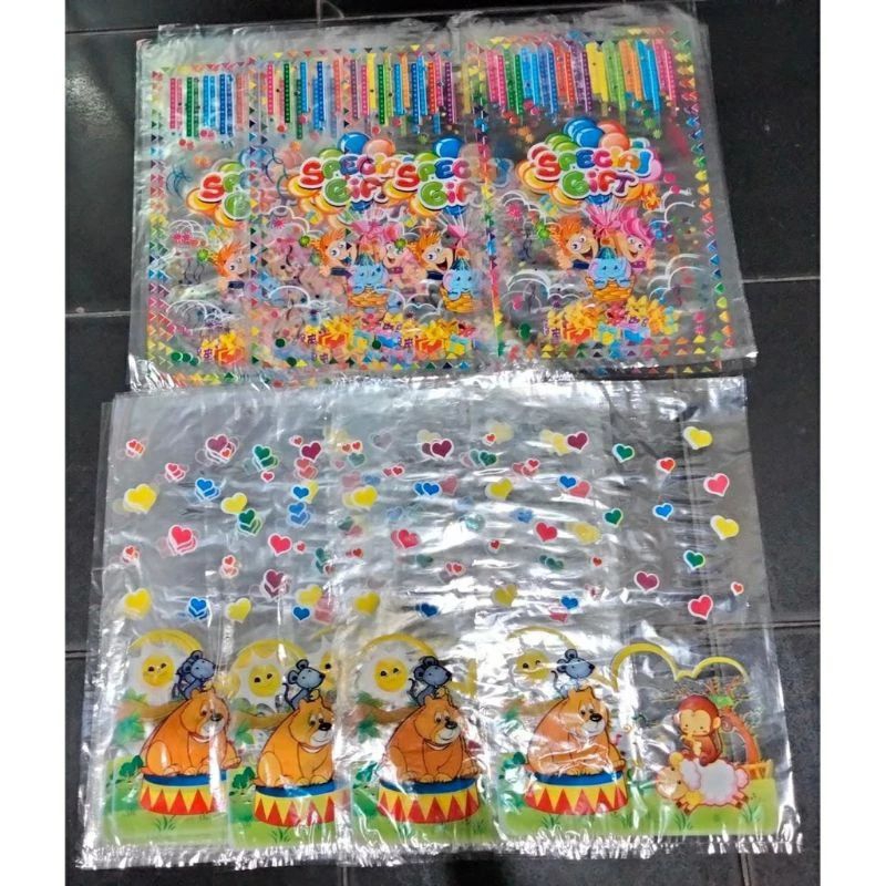 

Plastik Snack/Plastik snack Ulang Tahun/Plastik Snack Kecil Karakter -+ 25 pcs