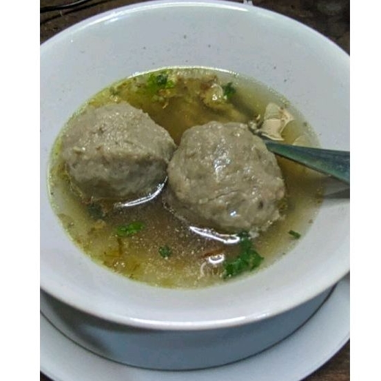 

bakso ukuran sedang. harga per 1 butir. terbuat dari daging pilihan