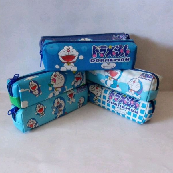 

tempat pensil Doraemon
