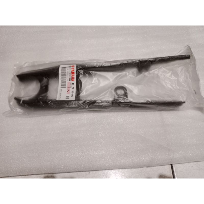 SEAL GUARD / KARET DUDUKAN RANTAI ORIGINAL YZF-R1 / 14B-22151-00