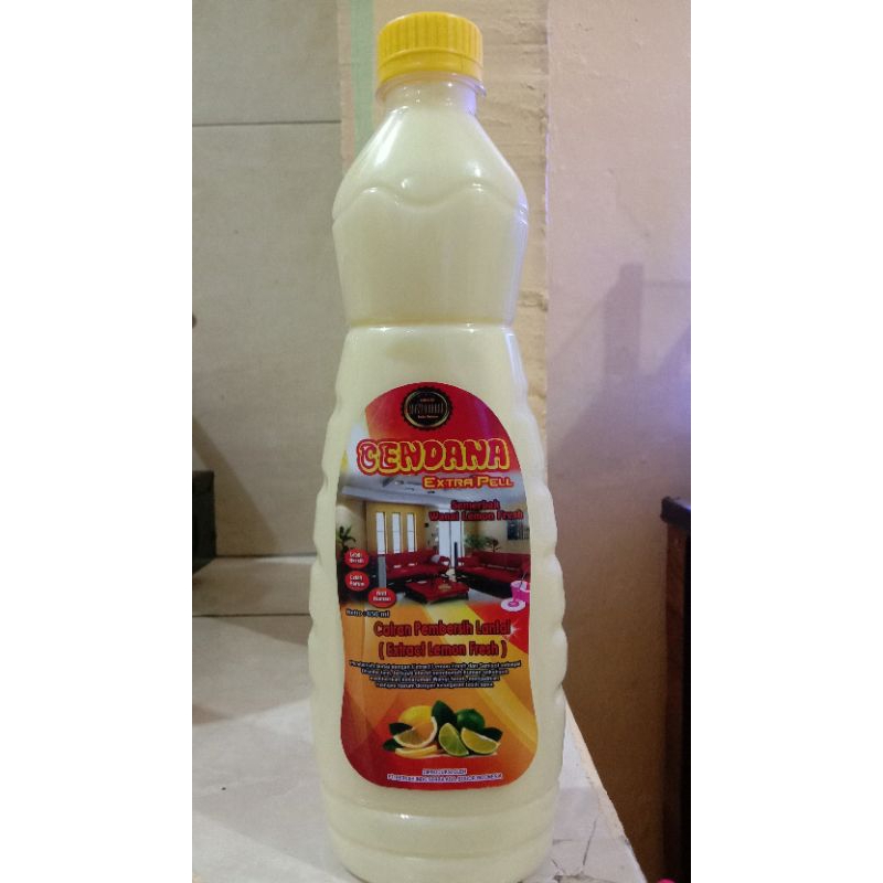 Pembersih lantai keramik