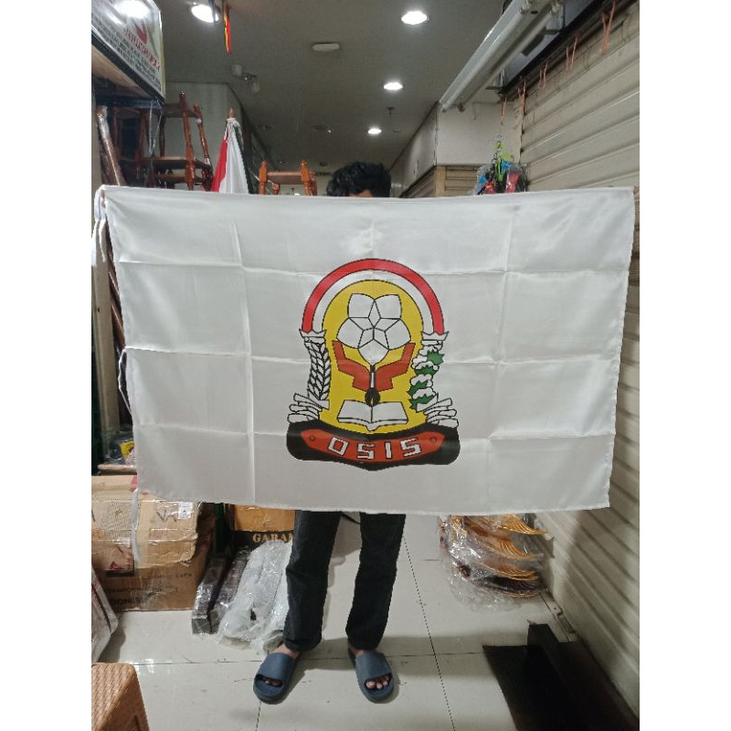 

Bendara osis SMP bahan satin logo sablon ukuran 90x135