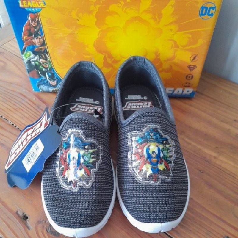 Sepatu Justice League Sz 28