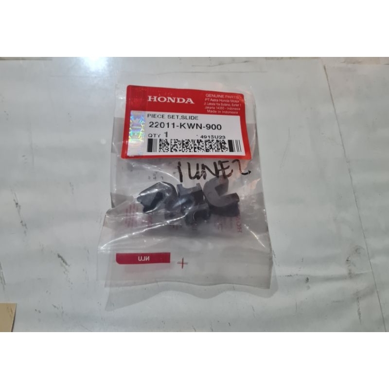 100% ORIGINAL Plastik Piece Slide Vario 125/Vario 150 AHM
