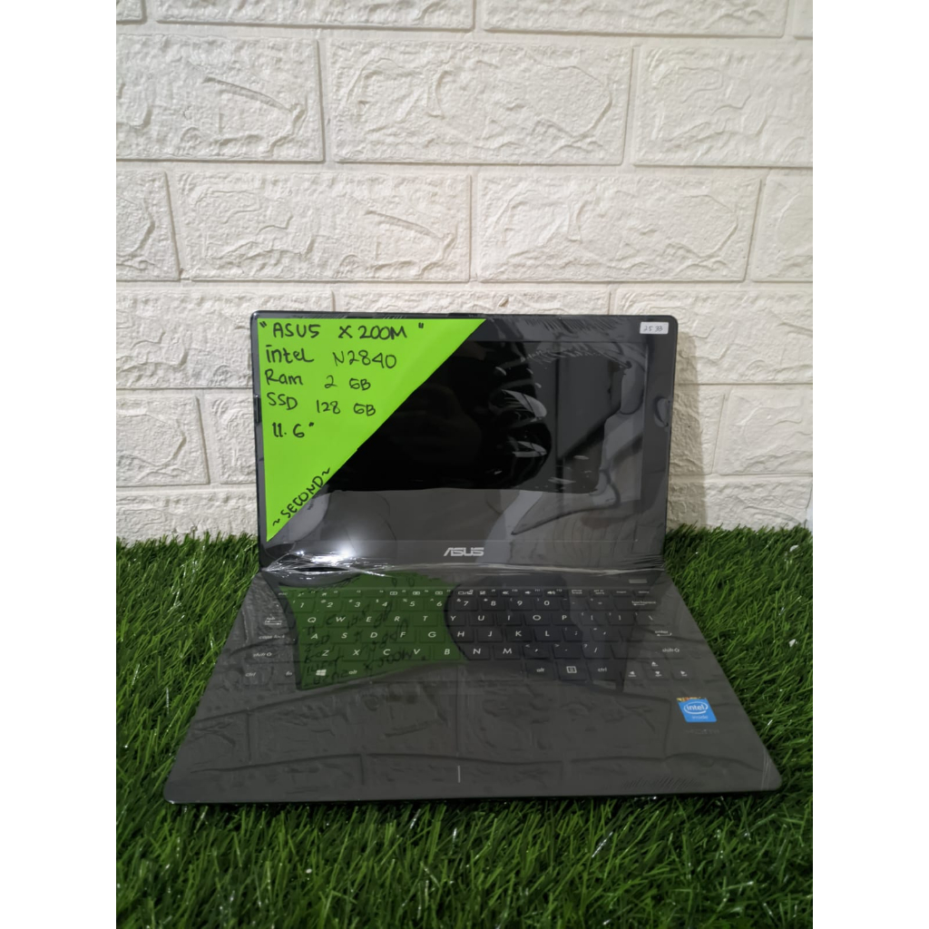 2ND ASUS X200M INTEL N2840 RAM 2GB SSD 128GB 11 INCH (2533)