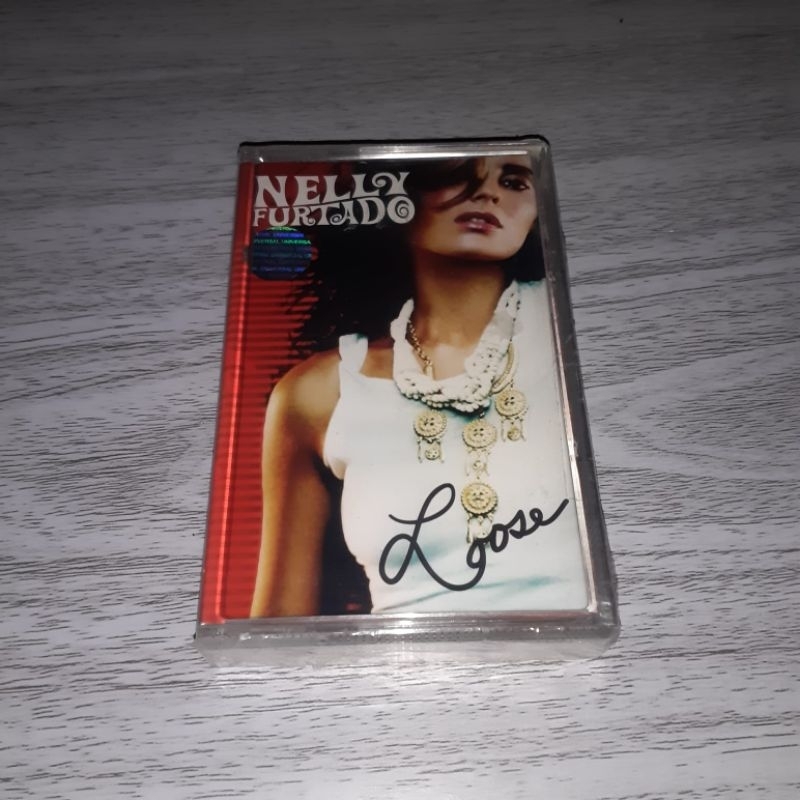 Kaset SEGEL - NELLY FURTADO - Loose