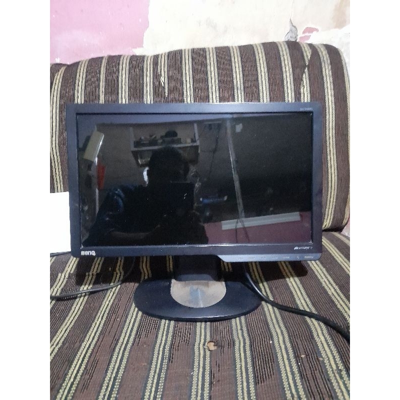 monitor LED benq G615HDPL 15in bekas minus baca diskripsi