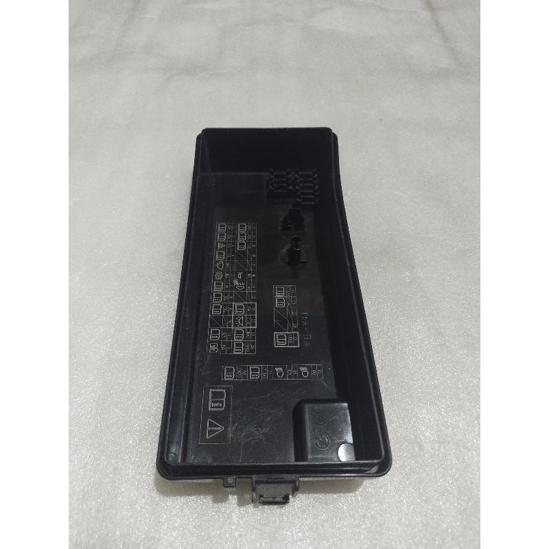 tutup relay fuse box sekring Honda Mobilio original