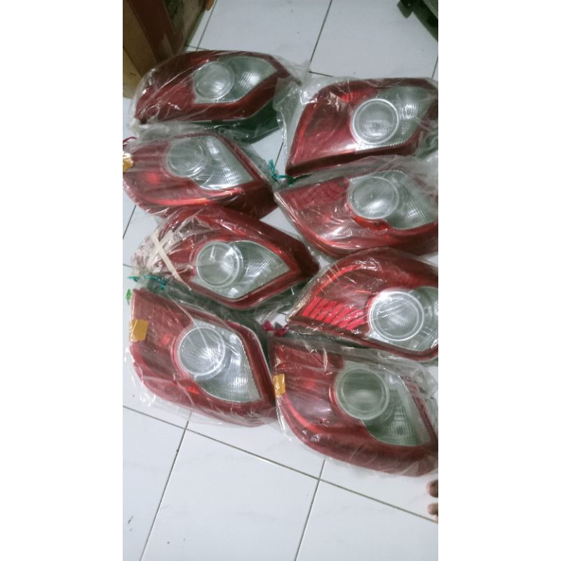 stoplamp ayla 2014-20017