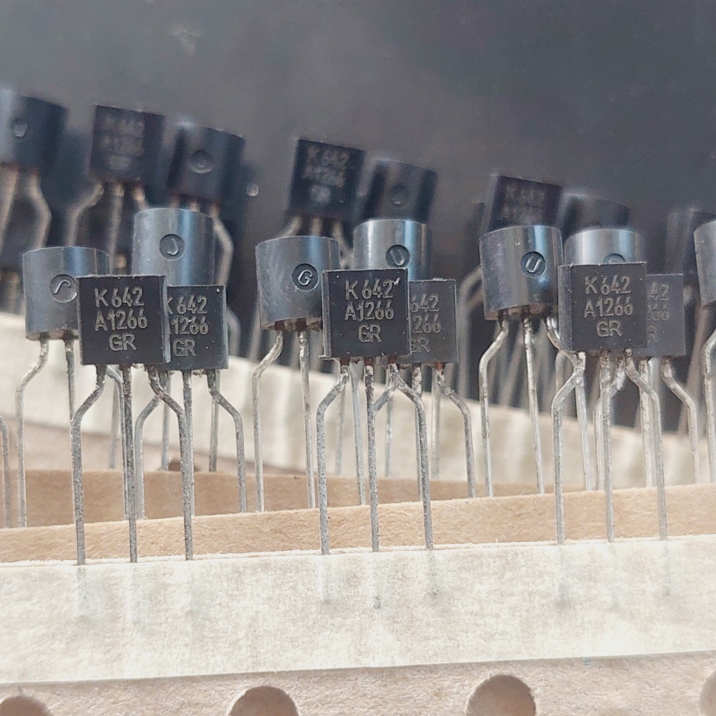 (5 Pcs) Transistor A1266 SA1266 A 1266 KEC K642