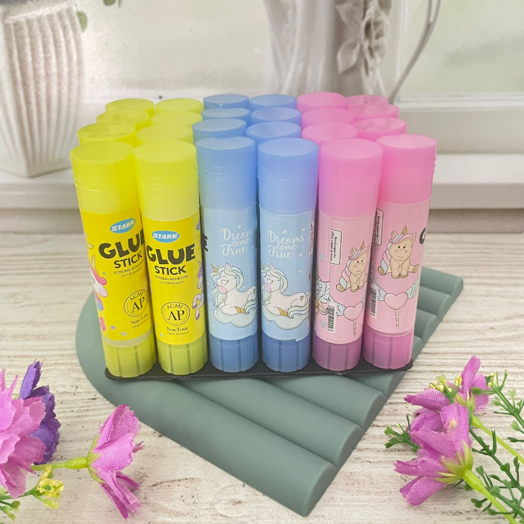 

LEM GLUE STICK STARK 10 GRAM untuk perekat kebutan kantor sekolah termurah lem karakter fancy lucu imut bisa cod murah