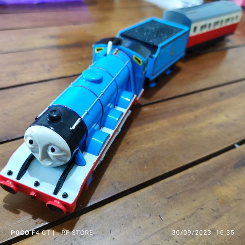 Takara Tomy Plarail Thomas Gordon Mainan Kereta Api