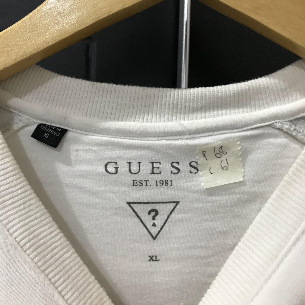 crewneck guess L putih bersih