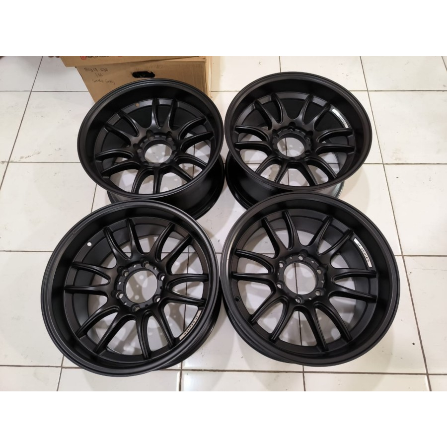 Velg mobil second racing ring 18 lubang 6x139 pajero fortuner hilux blazer ranger