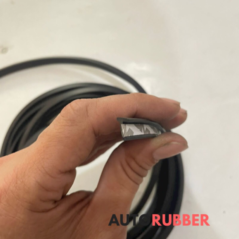 Karet List T Spakbor karet Bodykit Over fender Double Tape 3M Hitam