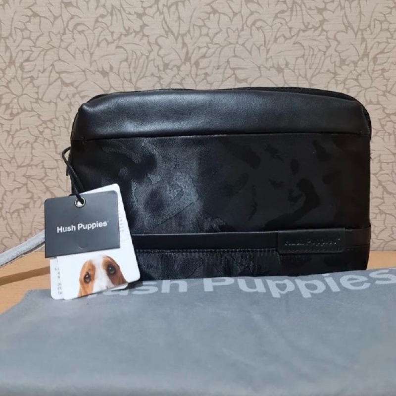 hush puppies warden clucth pouch bag original