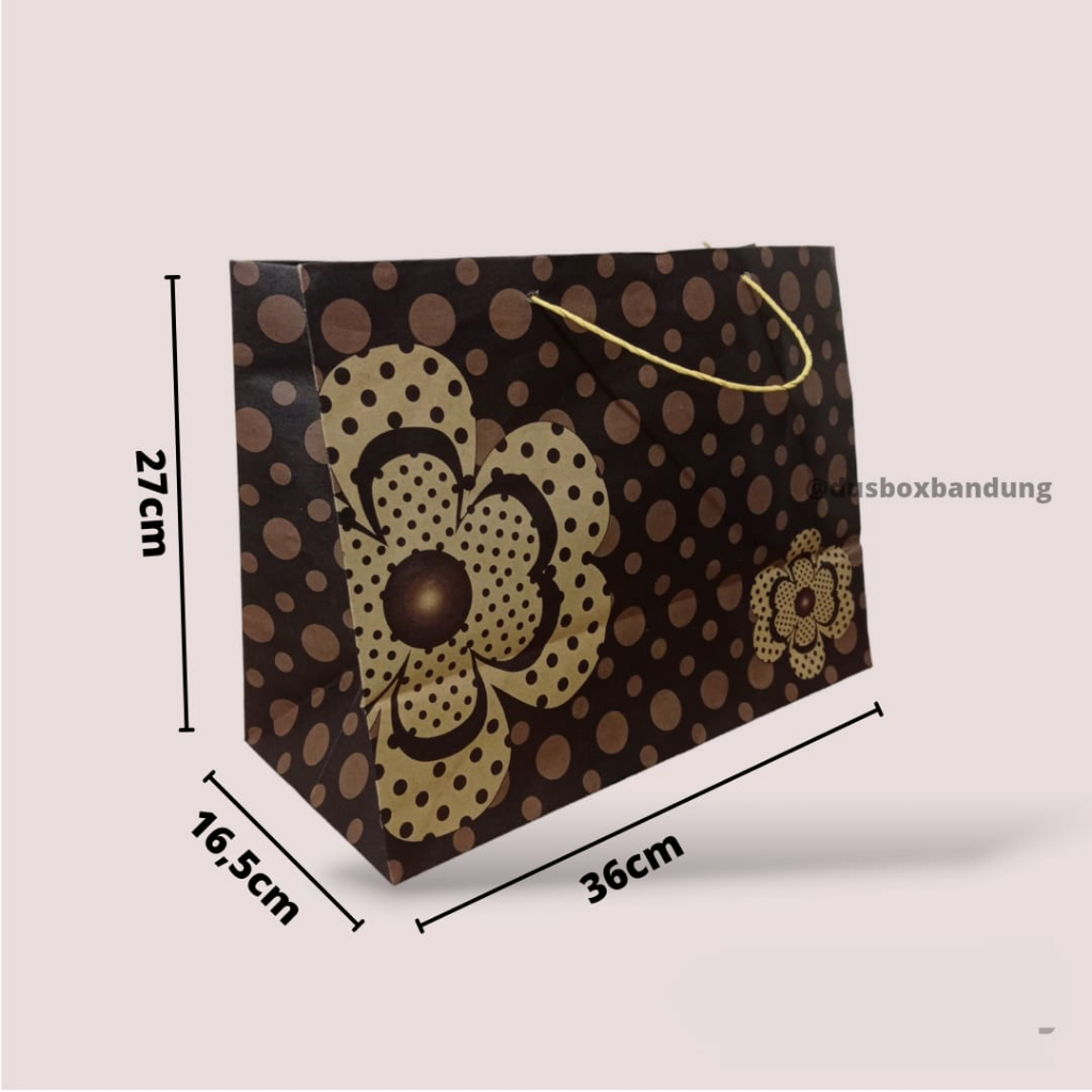 

UK 36 x 16,5 x 27 PaperBag Model Batik Cokelat Untuk Kado Hadiah Pernikahan Souvenir ulang tahun Tunangan