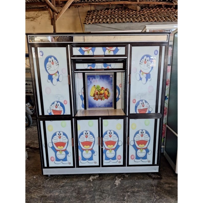 rak piring jumbo 8 pintu kaca motif karakter