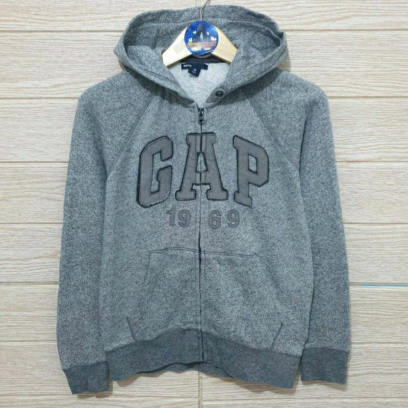hoodie zipper gap