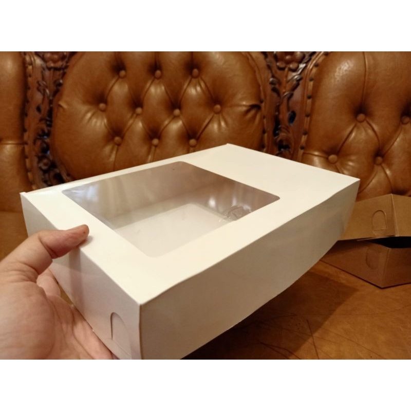 

box serbaguna ukuran 27x18.5x5 busa utk baju sejadah donat kue dll